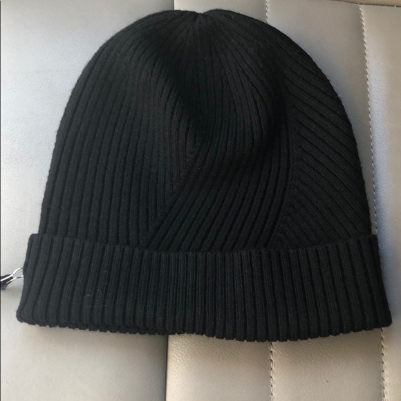 Lululemon Black Twist of Cozy Beanie Winter Hat - Picture 8 of 8